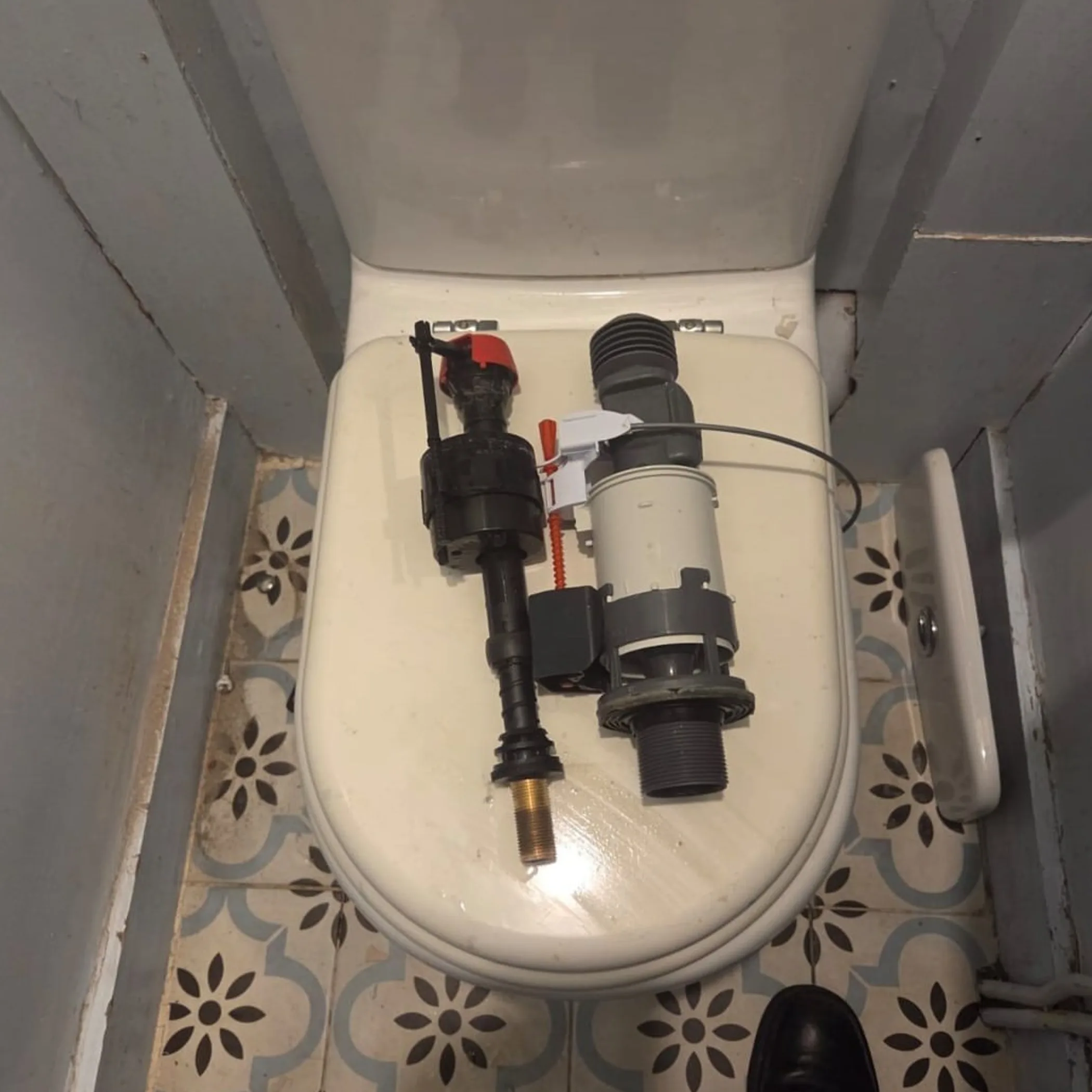 toilet repair parts