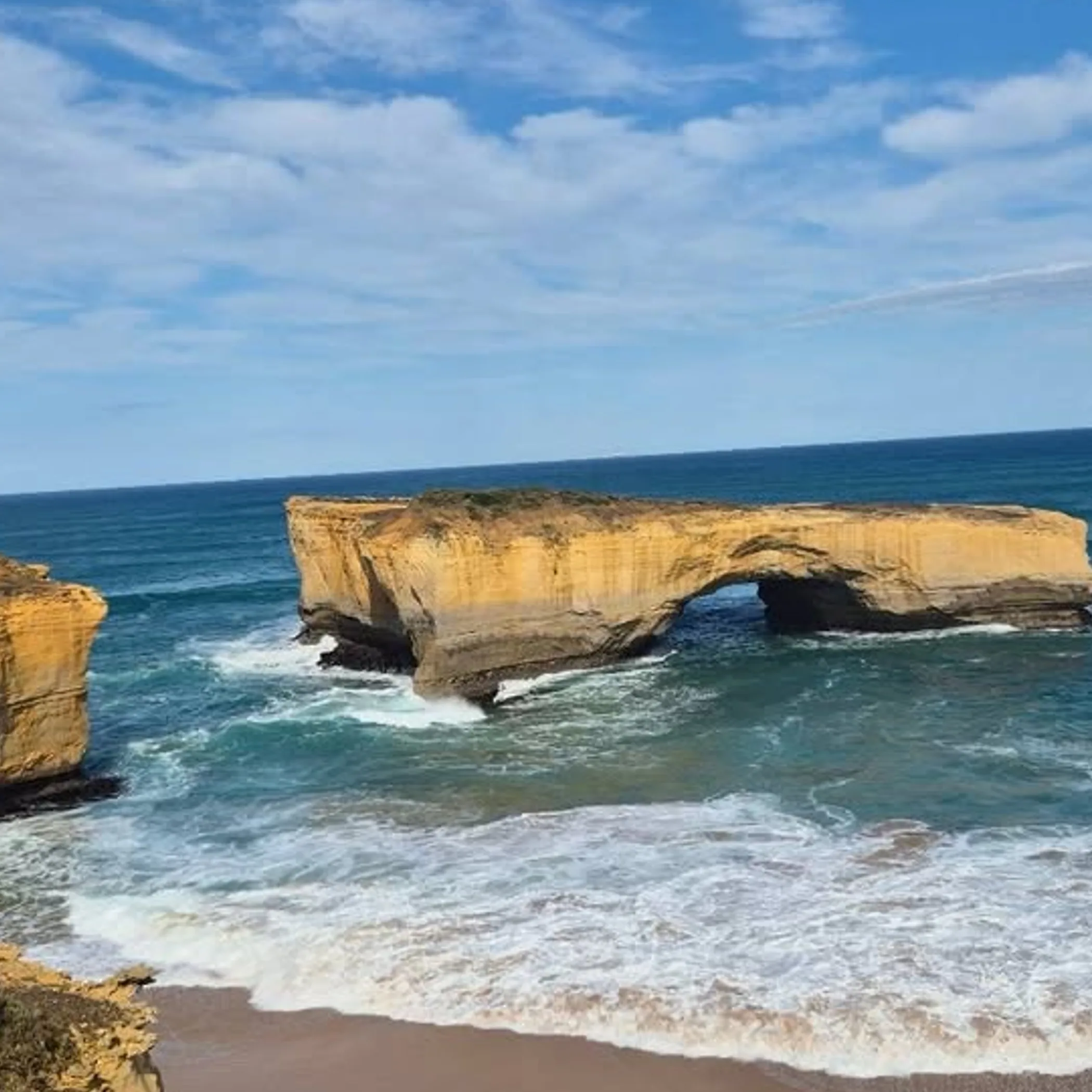 great ocean road coastal scenery